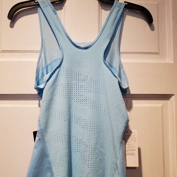 Nike Pro Hypercool Tank - Picture 4 of 6